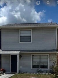 Building Photo - 14106 Village View Dr
