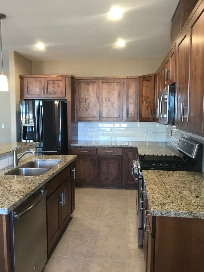 Building Photo - 1355 Cedar Creek Cir