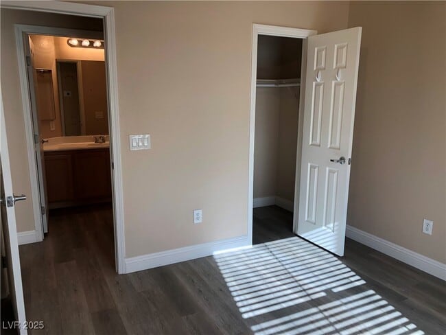 Building Photo - 8777 W Maule Ave