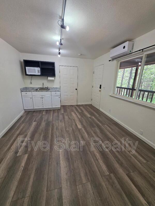Building Photo - 12896 Rices Crossing Rd