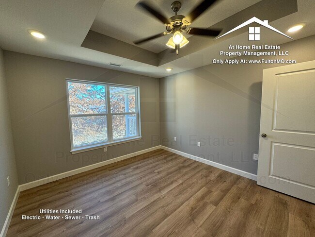 Building Photo - 2610 N Bluff St