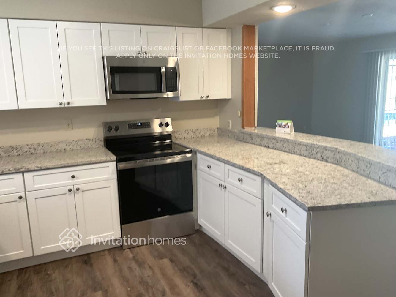 Building Photo - 2225 14th Ave SW