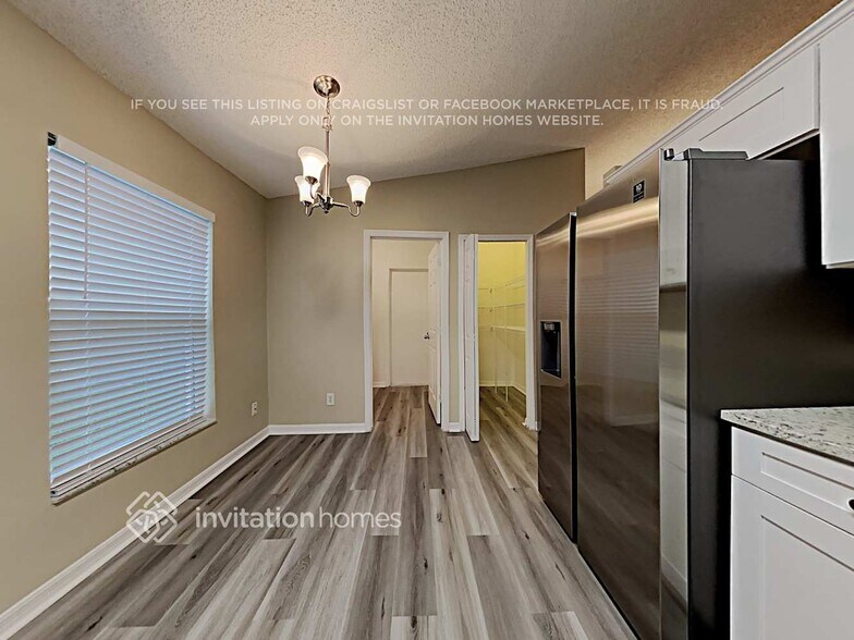 Building Photo - 2394 Bayhill Dr