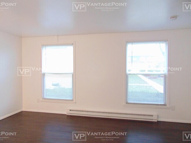 Building Photo - 3201 W 4th St