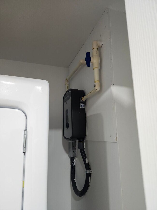 Building Photo - Kissimmee Street Apartments