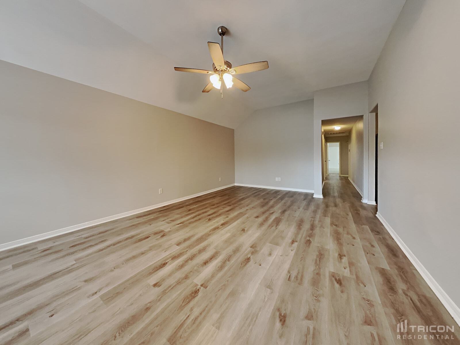 Building Photo - 18515 Knob Hill Lake Ln