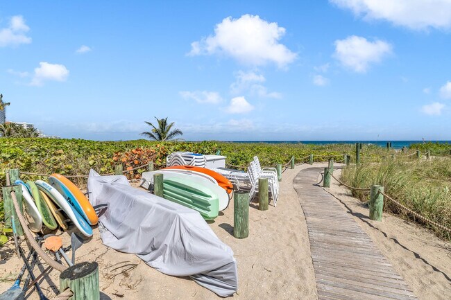 Building Photo - 3000 S Ocean Blvd