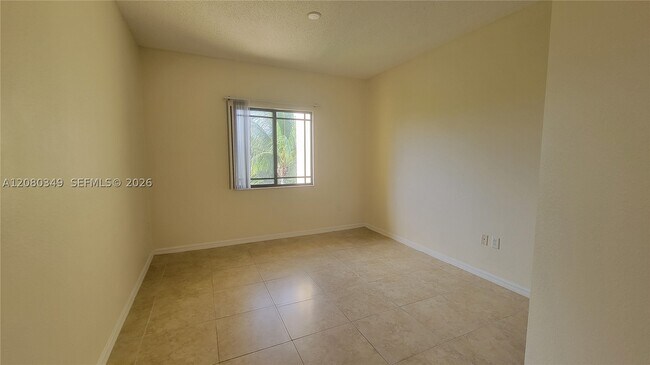 Building Photo - 3018 Alcazar Pl