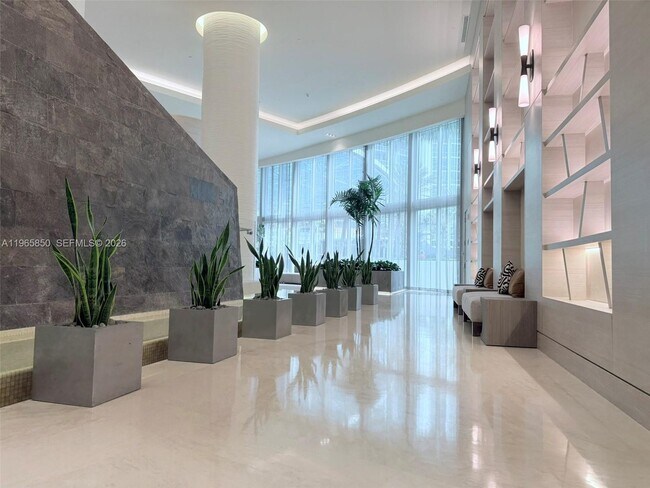 Building Photo - 18201 Collins Ave