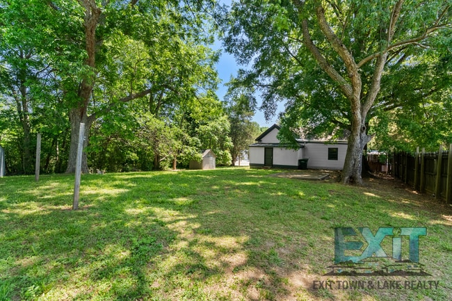 Building Photo - Freshly Updated 2BR Home Near Downtown Roanoke Rapids