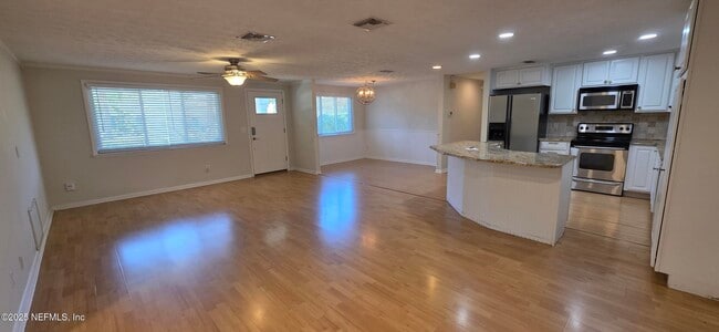 Building Photo - 1306 Osceola Ave