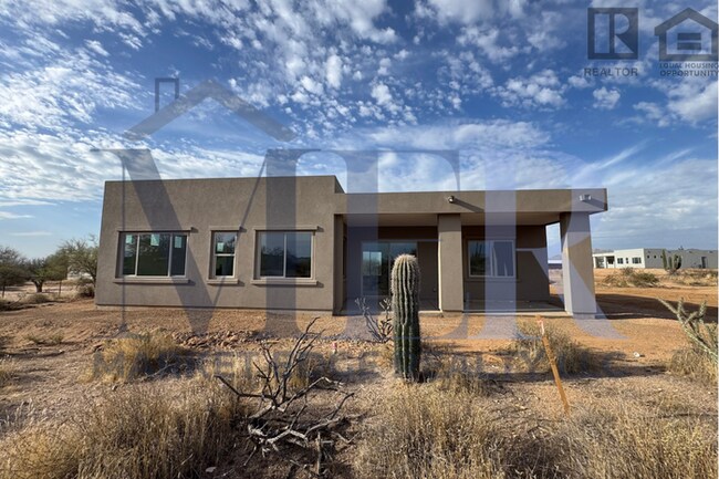 Building Photo - 3Bed/2Bath Home in North Scottsdale! Ready...