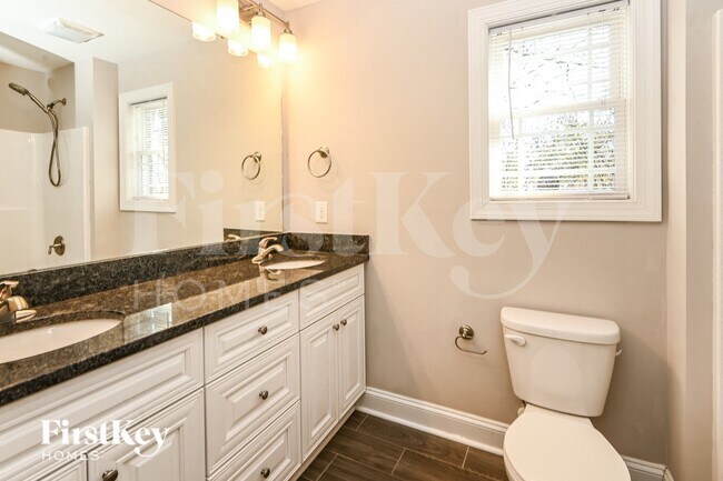 Building Photo - 119 Cline St