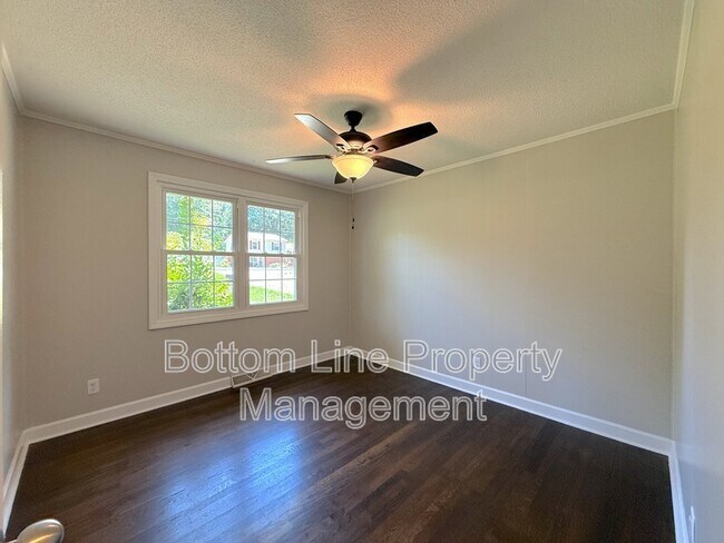 Building Photo - 4103 Little Mountain Rd