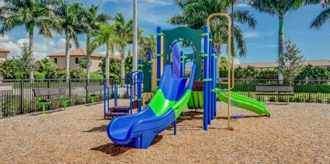 Building Photo - 2776 SE 26th Ave