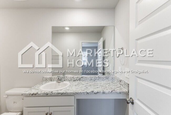 Building Photo - 4131 Hudson Ct SW