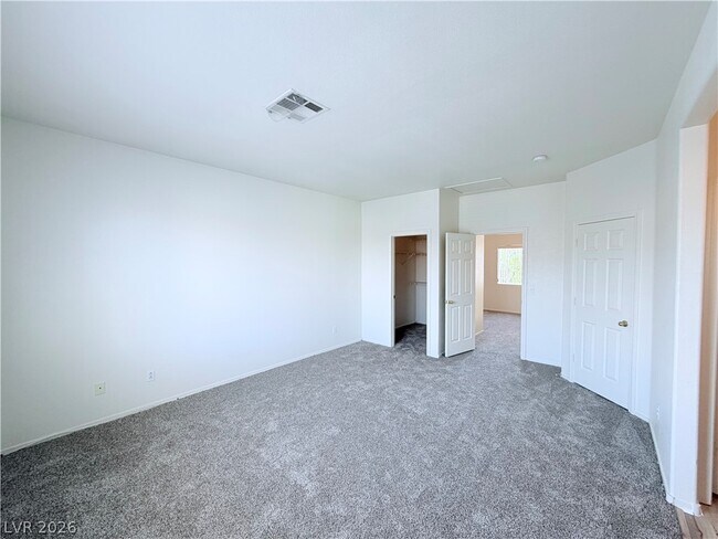 Building Photo - 10404 Sloping Hill Ave