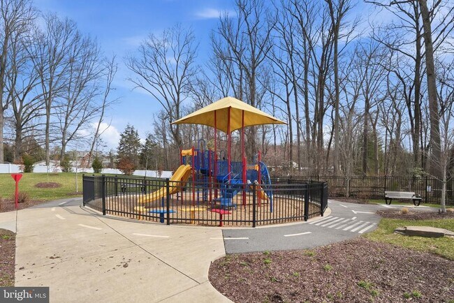 Building Photo - 10501 John Glenn St