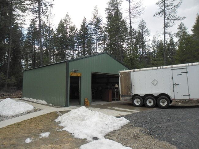 Building Photo - 274 Horseshoe Lake Rd