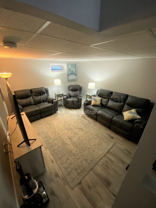 Building Photo - 26 Mountainshire Dr