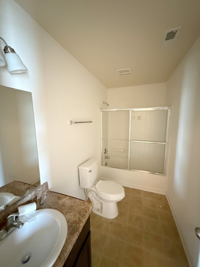 Building Photo - 182 Forestbrook Dr