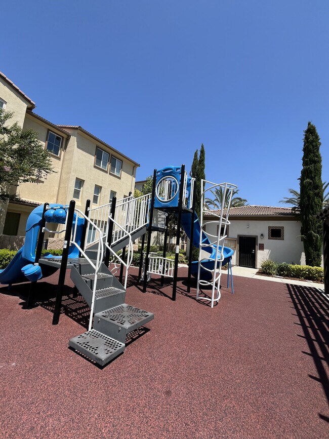 Building Photo - 12432 Constellation St