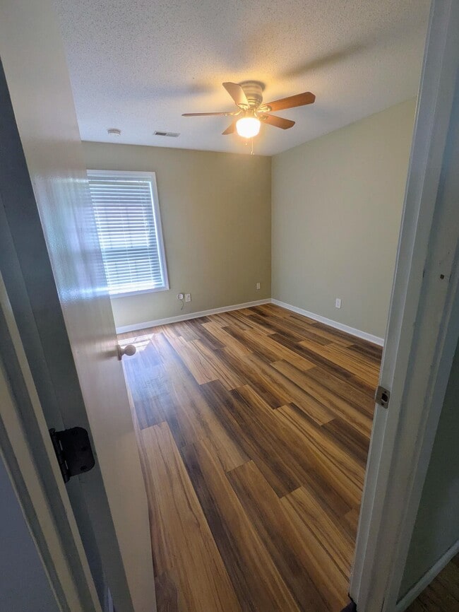 Building Photo - 4815 Baxter Ct