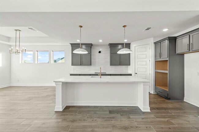 Building Photo - 8706 Gleaming Vlg Wy