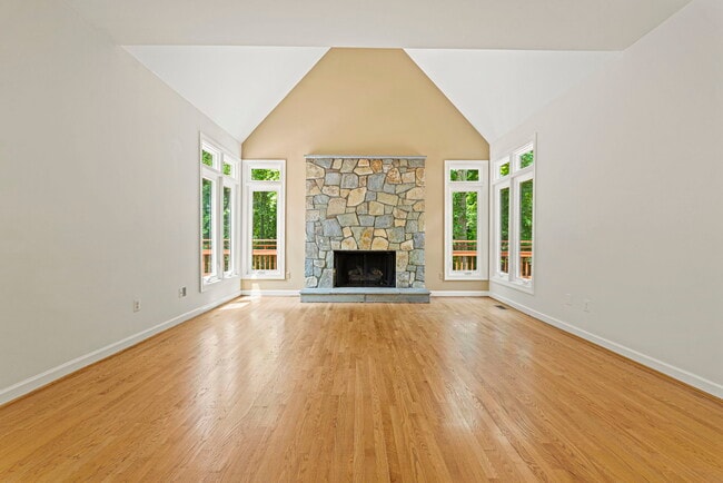 Building Photo - 7926 Long Ridge Ct