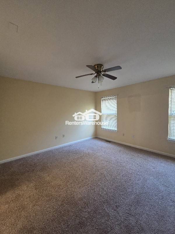 Building Photo - 470 Summit Tree Ct