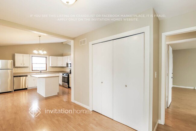 Building Photo - 42 Holly Dr