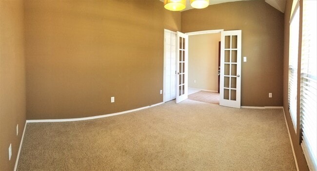 Building Photo - Spacious 4 Bedroom in Eagle Mountain ISD