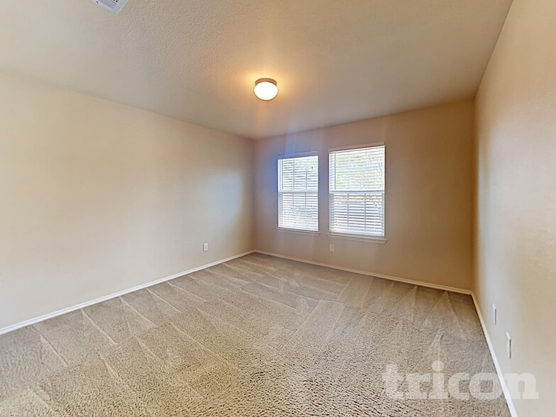 Building Photo - 7028 Derbyshire Dr