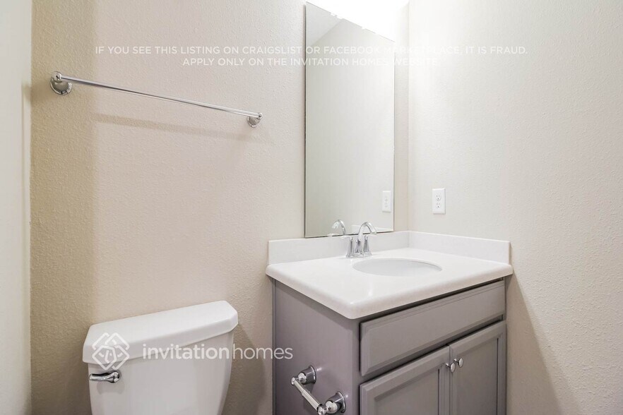 Building Photo - 13290 Shore Grass Dr