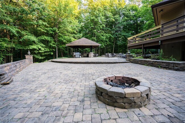 Building Photo - 1281 Township Rd 653