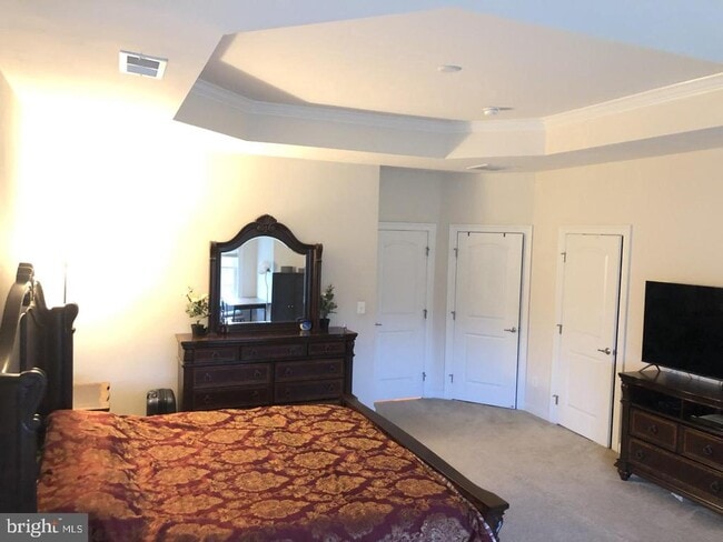 Building Photo - 44388 Foxthom Terrace