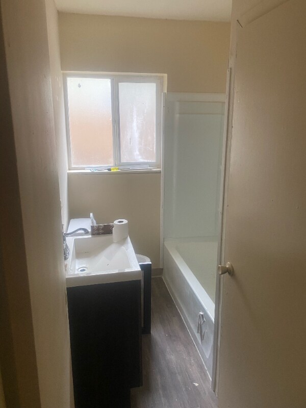 Building Photo - 517 N 155th St