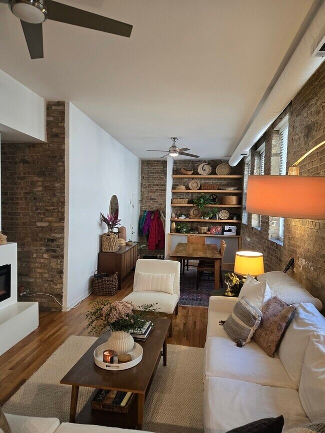 Building Photo - 515 N Noble St