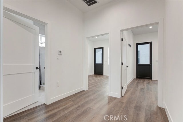 Building Photo - 6831 Bellaire Ave