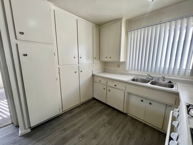 Building Photo - 10502 Imperial Hwy.