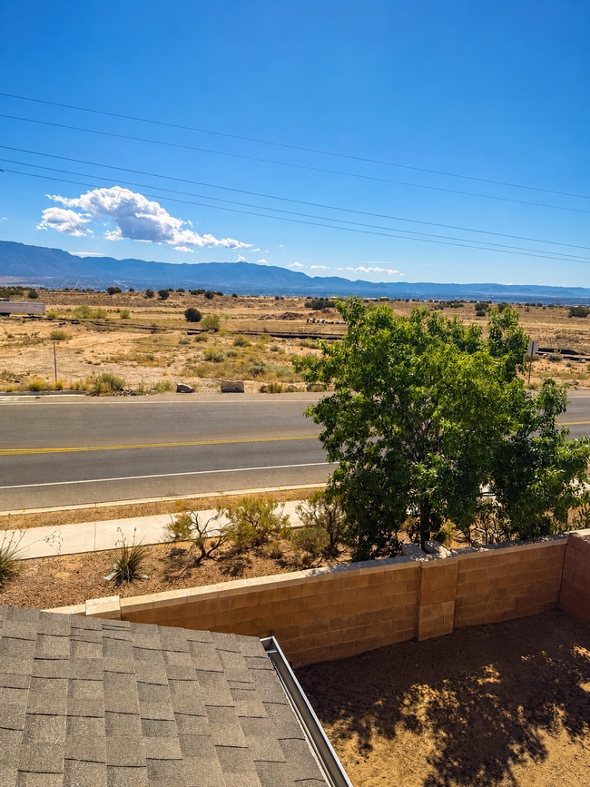 Building Photo - 8936 Mission Ridge Dr