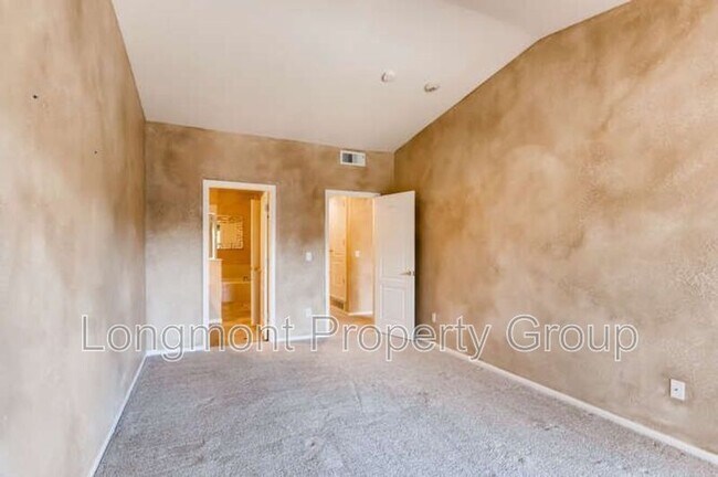 Building Photo - 1011 Sonoma Cir