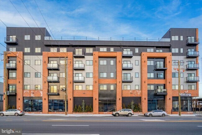 Building Photo - 2143 E Lehigh Ave