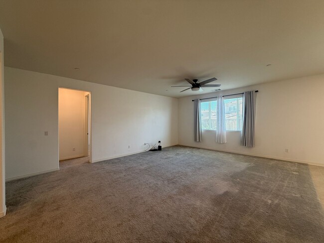 Building Photo - 3918 Westbrook Ave