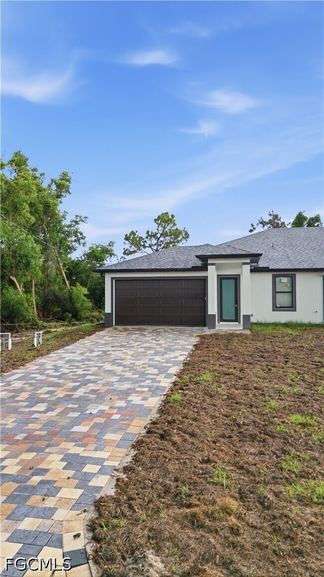 Building Photo - 4787 Golfview Blvd