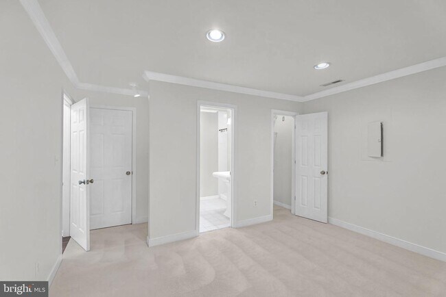 Building Photo - 3820 White Post Ct