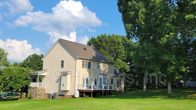 Building Photo - 4039 Ridley Field Rd