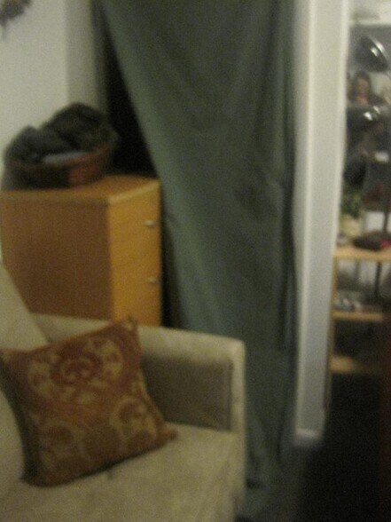 Building Photo - 28 S Huntington Ave