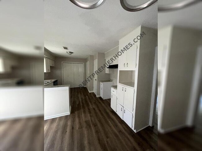 Building Photo - 916 S Rd