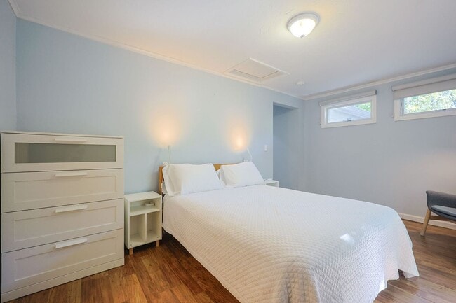 Building Photo - WINTER RENTAL:  Twin Lights